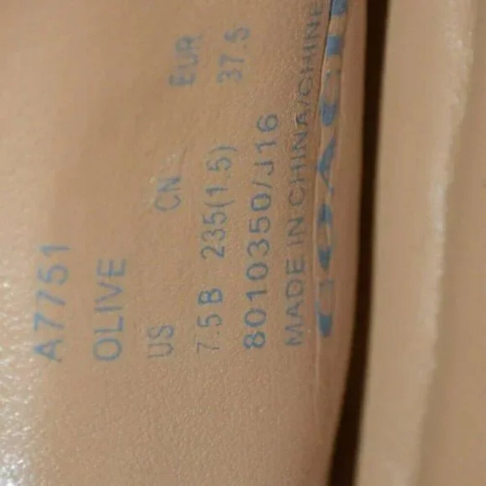 Coach Coral Peach Orange Soft Pebbled Leather Gold Driving Flats Loafers 7.5 - Picture 9 of 9
